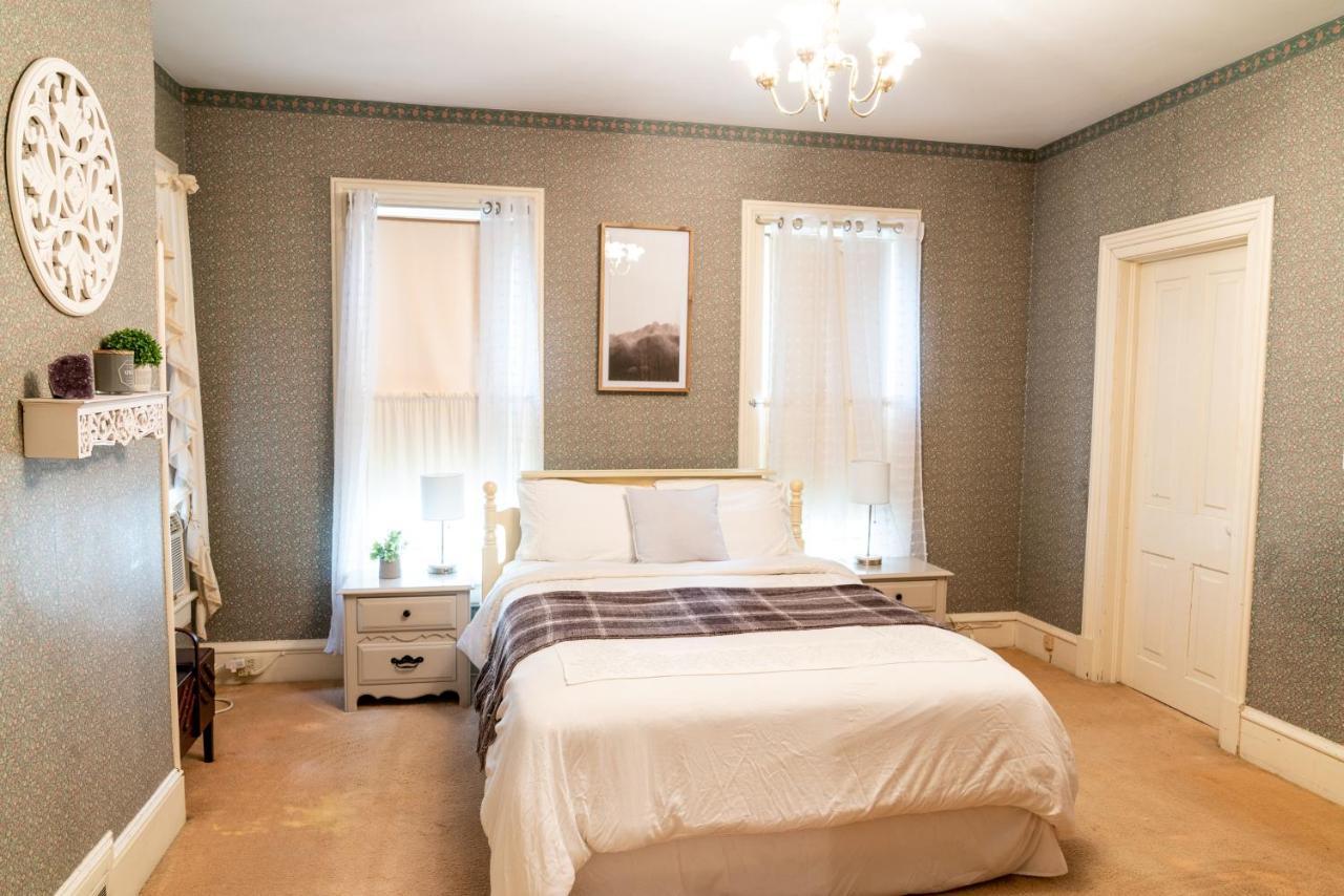 Milton Charming Executive Victorian Mansion W/ Free Parking - Near Bucknellヴィラ エクステリア 写真